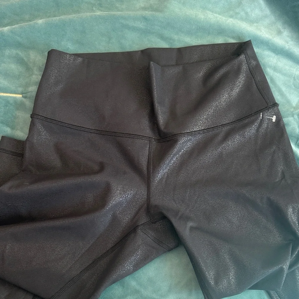 lululemon athletica Shimmering Black Leggings - Picture 3 of 4